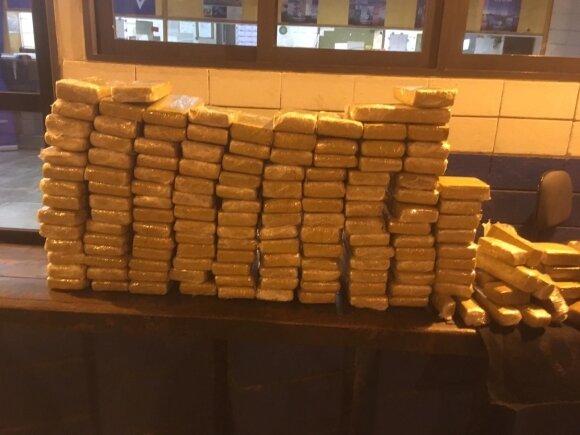 Paraguayos intentaron ingresar a Uruguay 400 ladrillos de droga