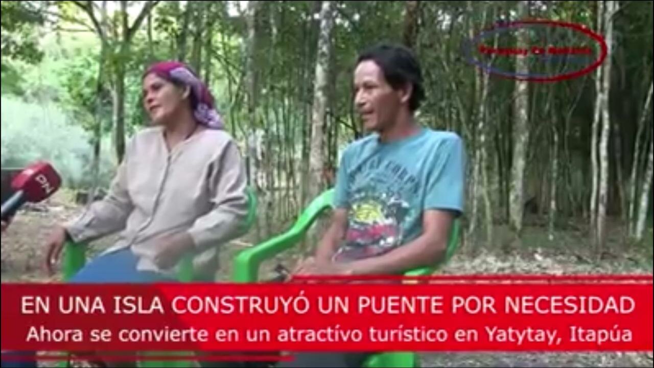 En una isla construyó un puente colgante por necesidad y se convierte en atractivo turístico