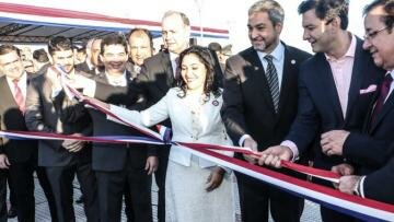 Inauguran centro de información turística y muelle deportivo en la Costanera de Asunción