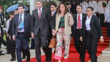Presidente Abdo Benítez viajó a Guatemala para Cumbre Iberoamericana de Jefes de Estado
