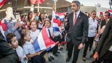 Mario Abdo preside acto de inicio de las actividades escolares 2019