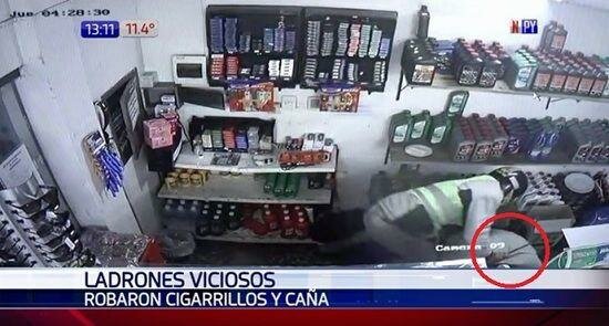 Violento robo de cervezas y cigarrillos en estación de servicio